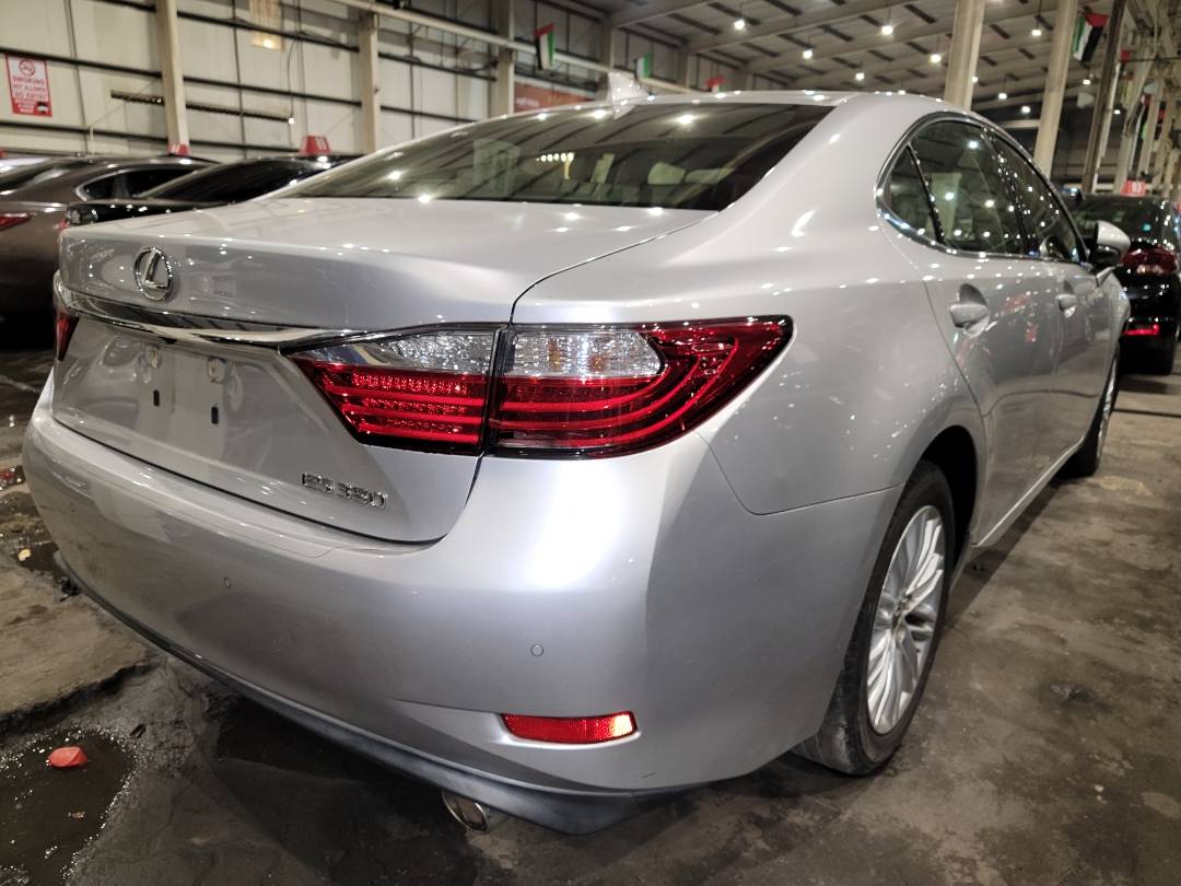 2015 LEXUS ES 350 — 111807 Miles — Lot F2197793 - Marhaba Auctions Used Cars - Image 3
