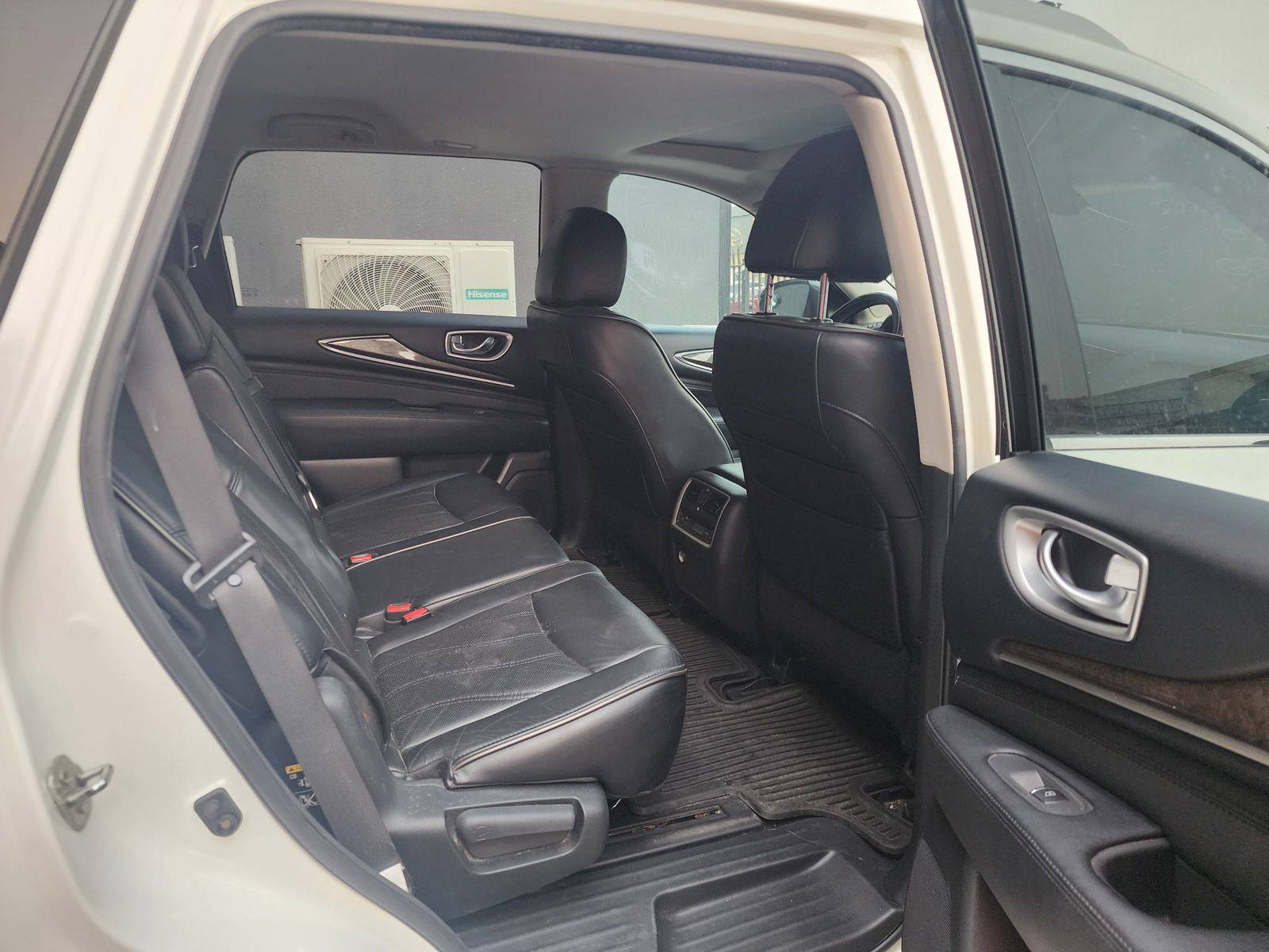 2014 INFINITI QX60 — 159156 KM — Lot C507352 — Souq - Marhaba Auctions Used Cars - Image 7