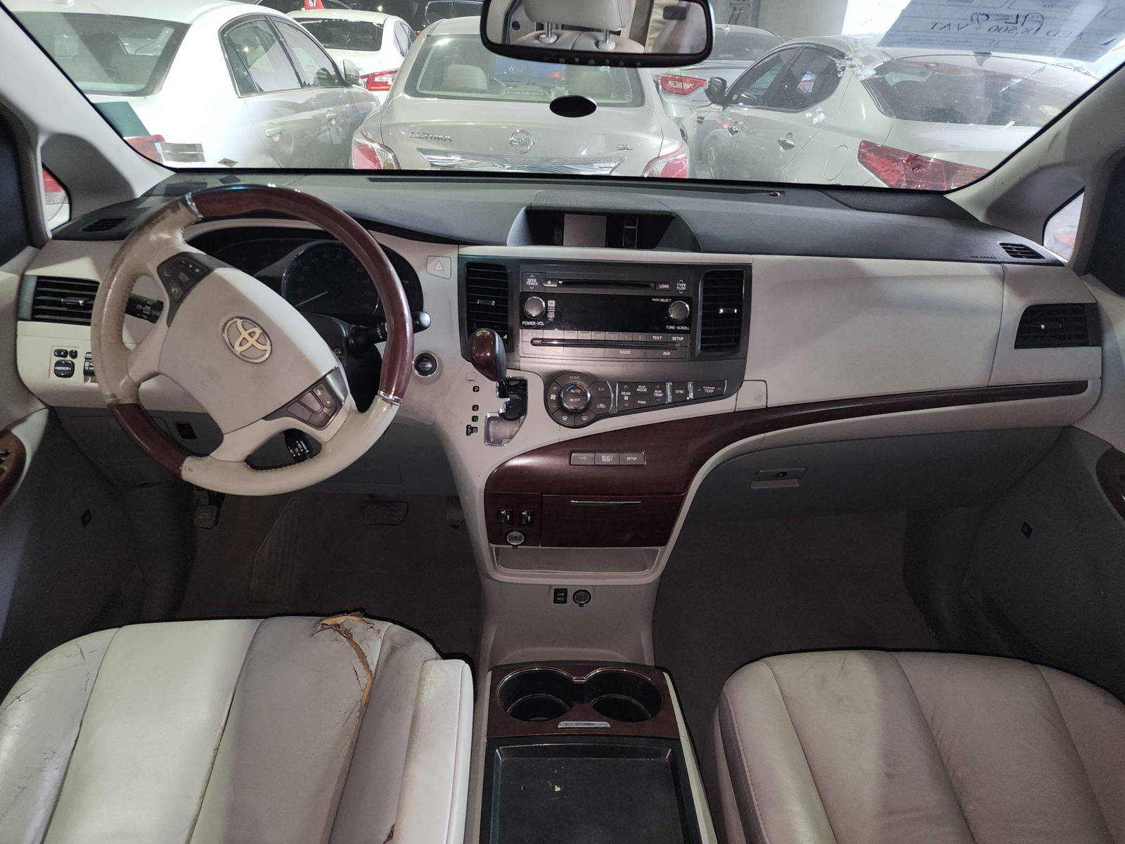 TOYOTA SIENNA 2011 - Marhaba Auction Used Cars - Image 8