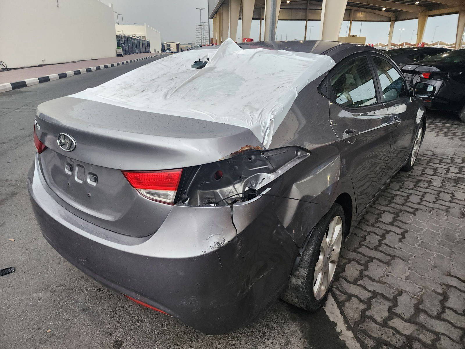 2011 HYUNDAI ELANTRA — 170404 Miles — Lot BU082205 - Marhaba Auctions Used Cars - Image 4