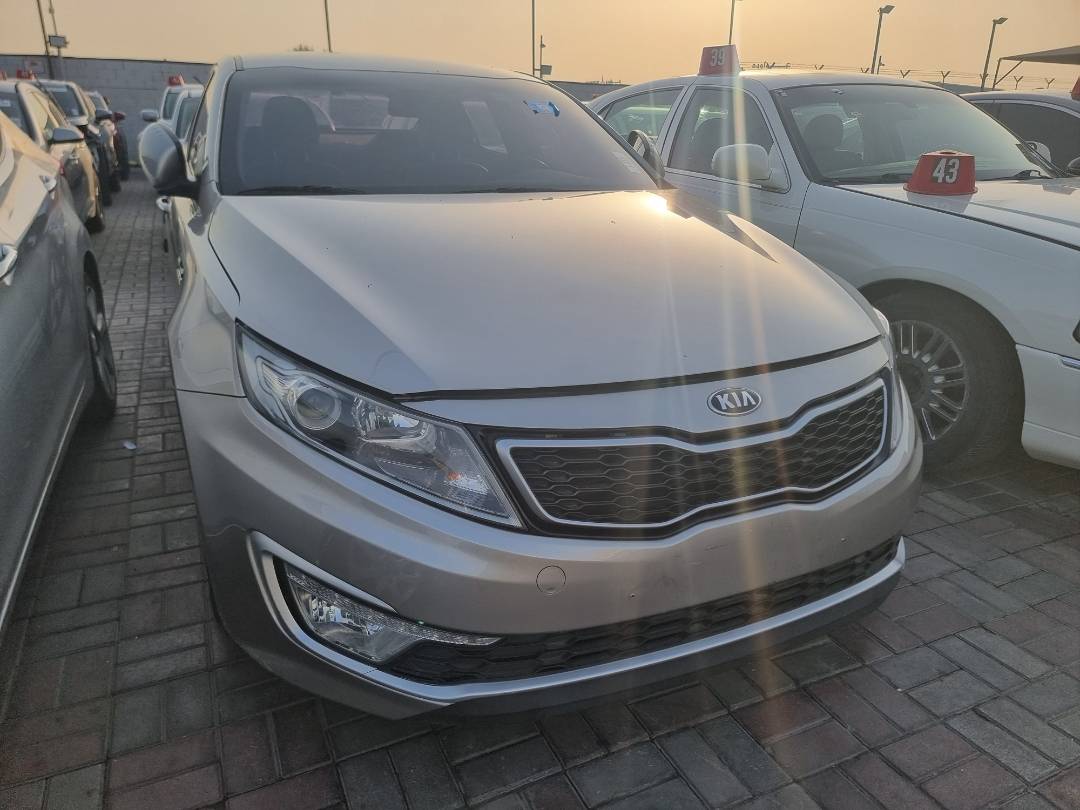 2014 KIA K5 — 276720 KM — Lot 056714 — Ind. 12 - Marhaba Auctions Used Cars - Image 4