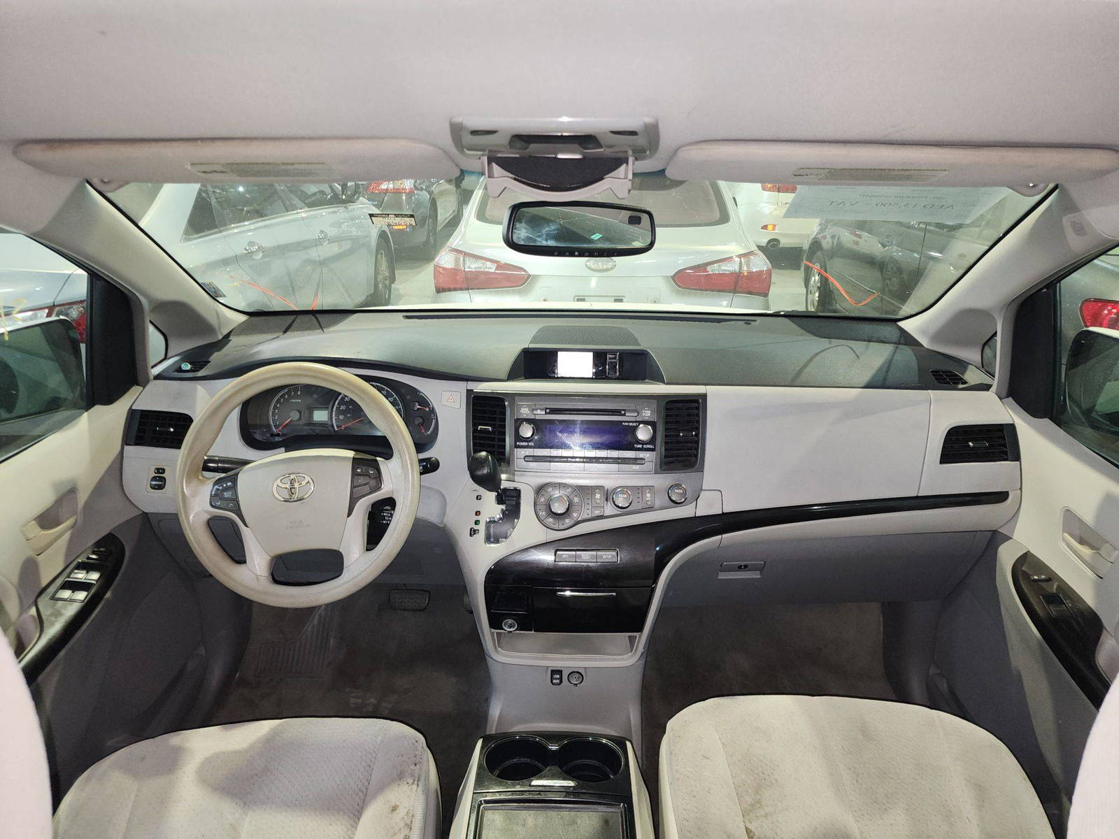 2012 TOYOTA SIENNA — 184656 Miles — Lot 246447 — Al Quoz - Marhaba Auctions Used Cars - Image 8