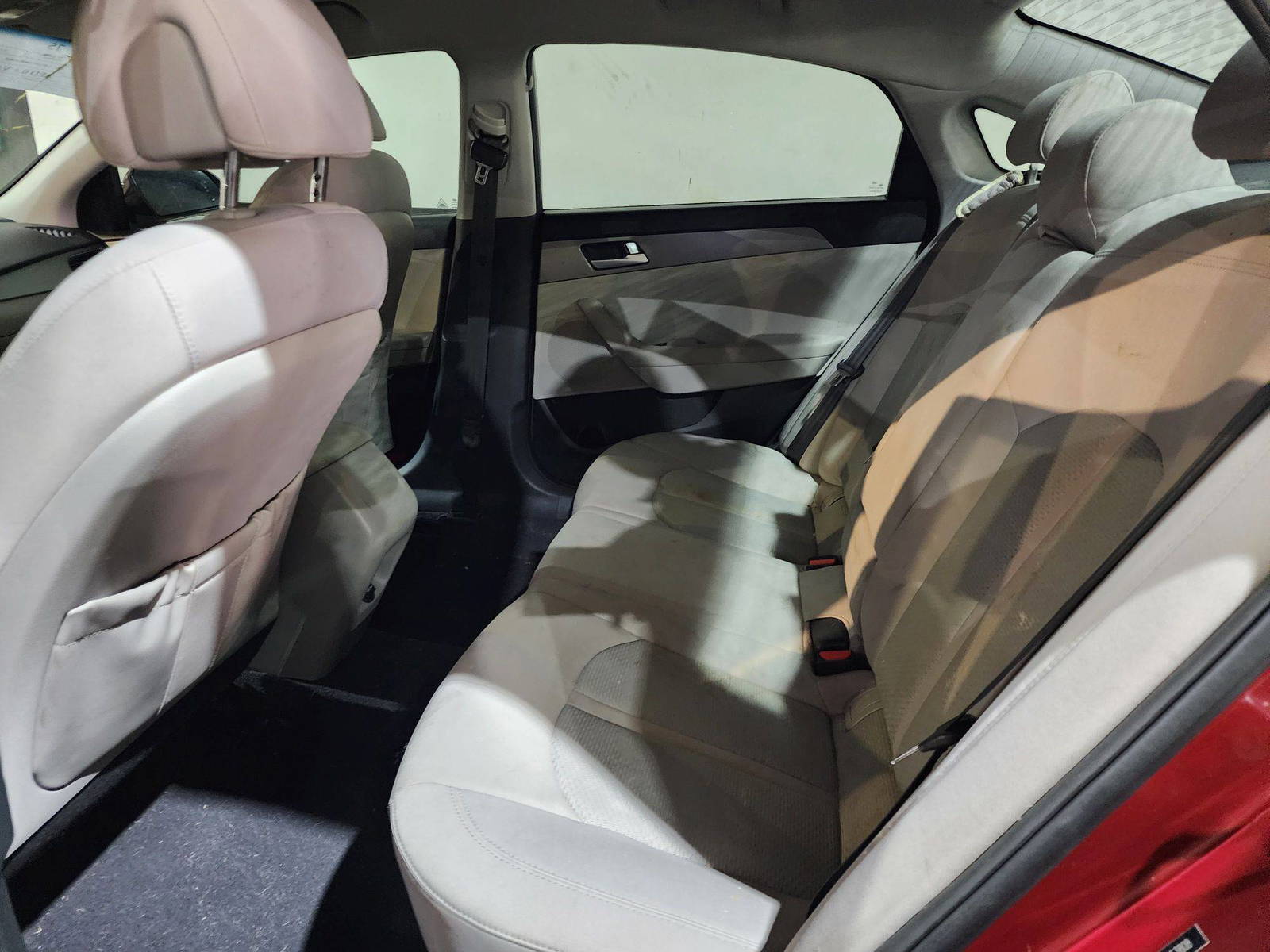 2016 HYUNDAI SONATA — 135943 Miles — Lot 63808 — Al Quoz - Marhaba Auctions Used Cars - Image 7
