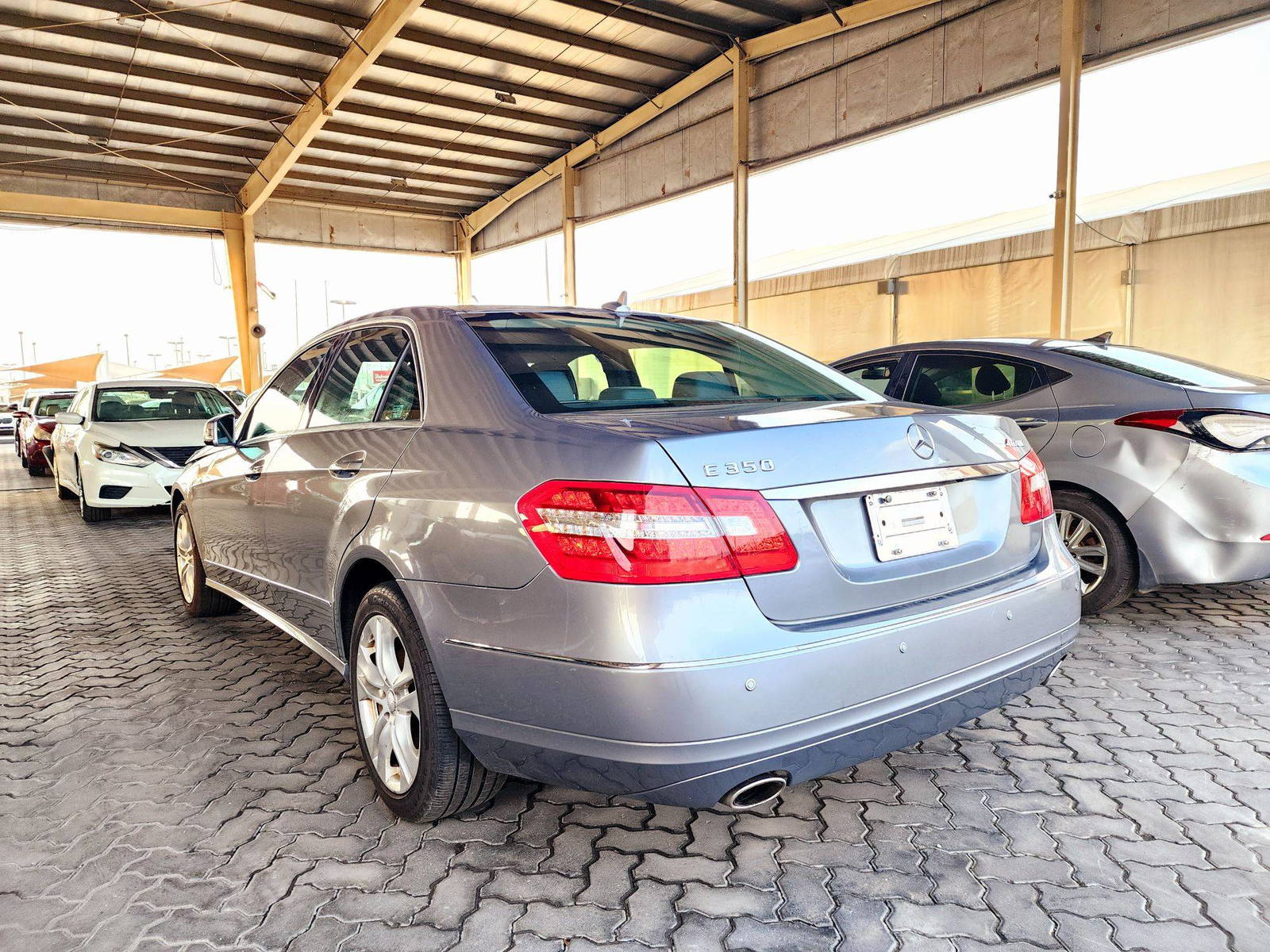 2011 MERCEDES BENZ E 350 — 176305 Miles — Lot 73381604 — Souq - Marhaba Auctions Used Cars - Image 3