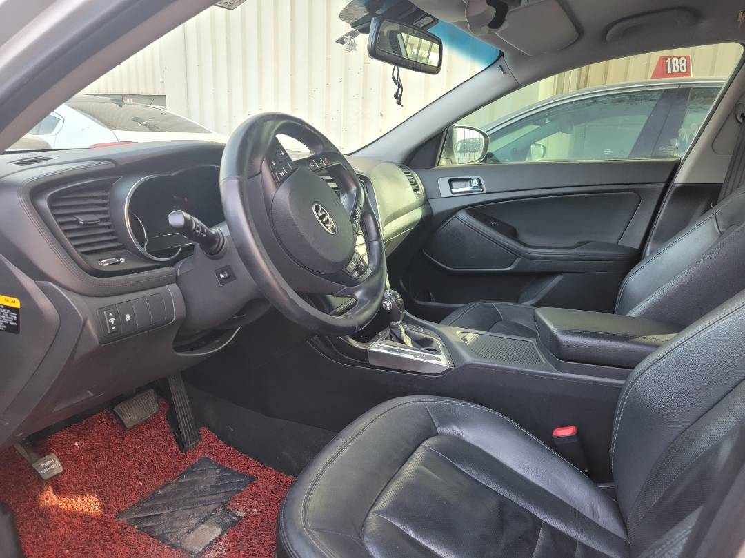 2013 KIA K5 — 152019 KM — Lot 262223 — Main - Marhaba Auctions Used Cars - Image 6
