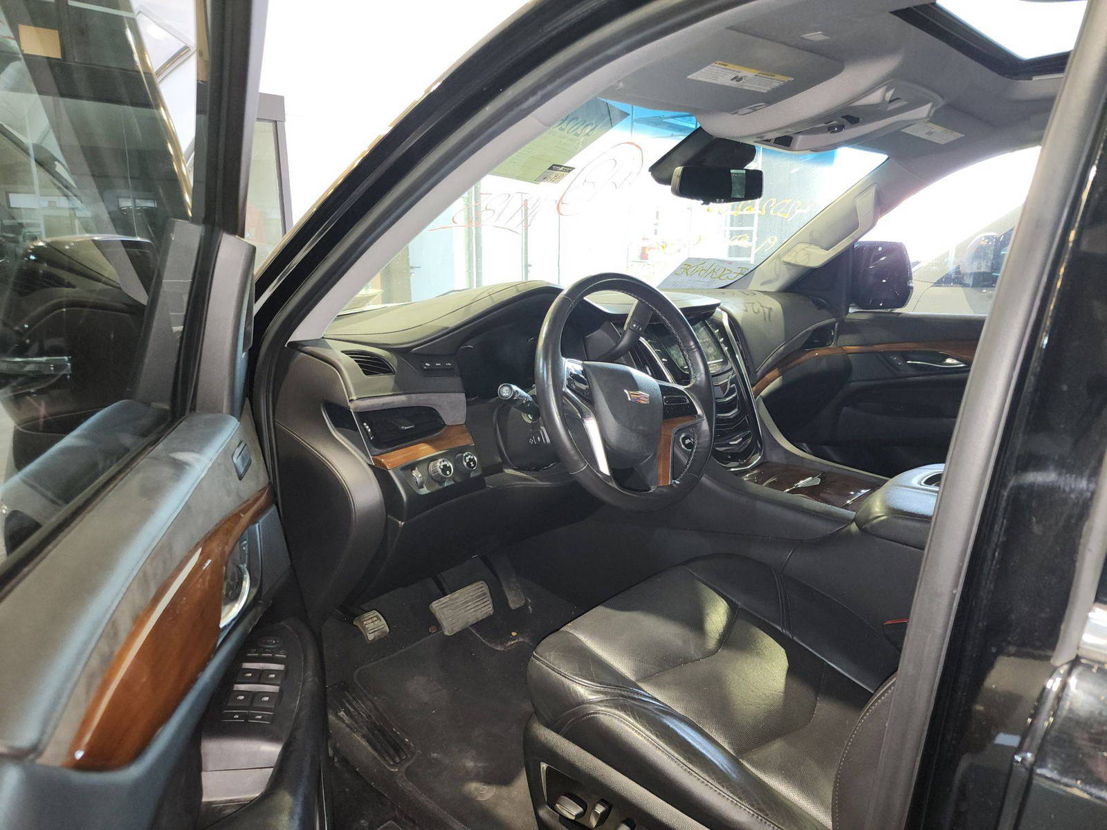 CADILLAC ESCALADE 2019 - Marhaba Auction Used Cars - Image 10