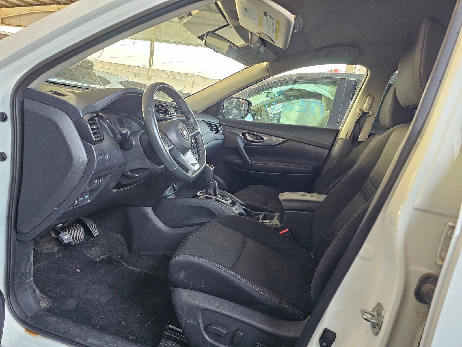 NISSAN ROGUE 2018 - Marhaba Auction Used Cars - Image 8