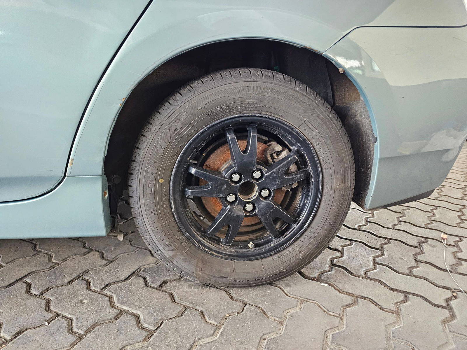 2014 TOYOTA PRIUS — 192829 Miles — Lot 41546724 — Souq - Marhaba Auctions Used Cars - Image 9