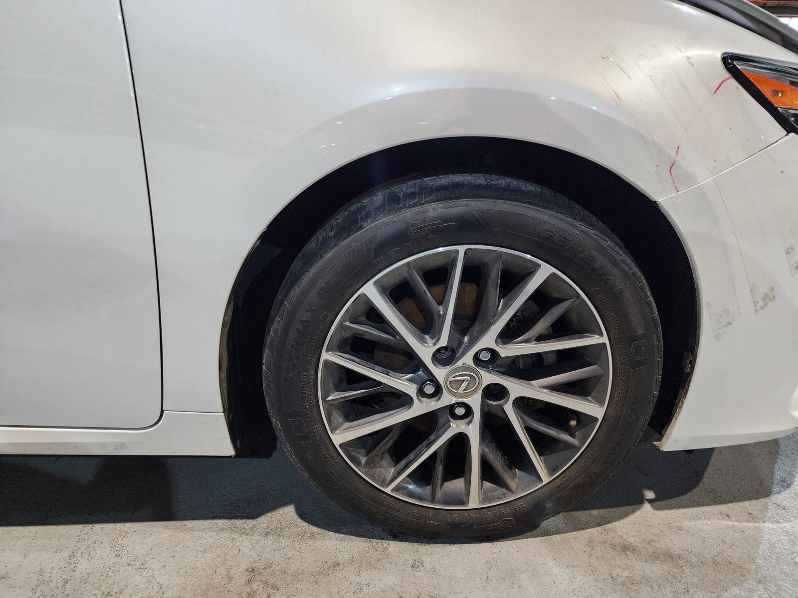 2016 LEXUS ES 350 — 104488 Miles — Lot 85500684 — Al Quoz - Marhaba Auctions Used Cars - Image 12