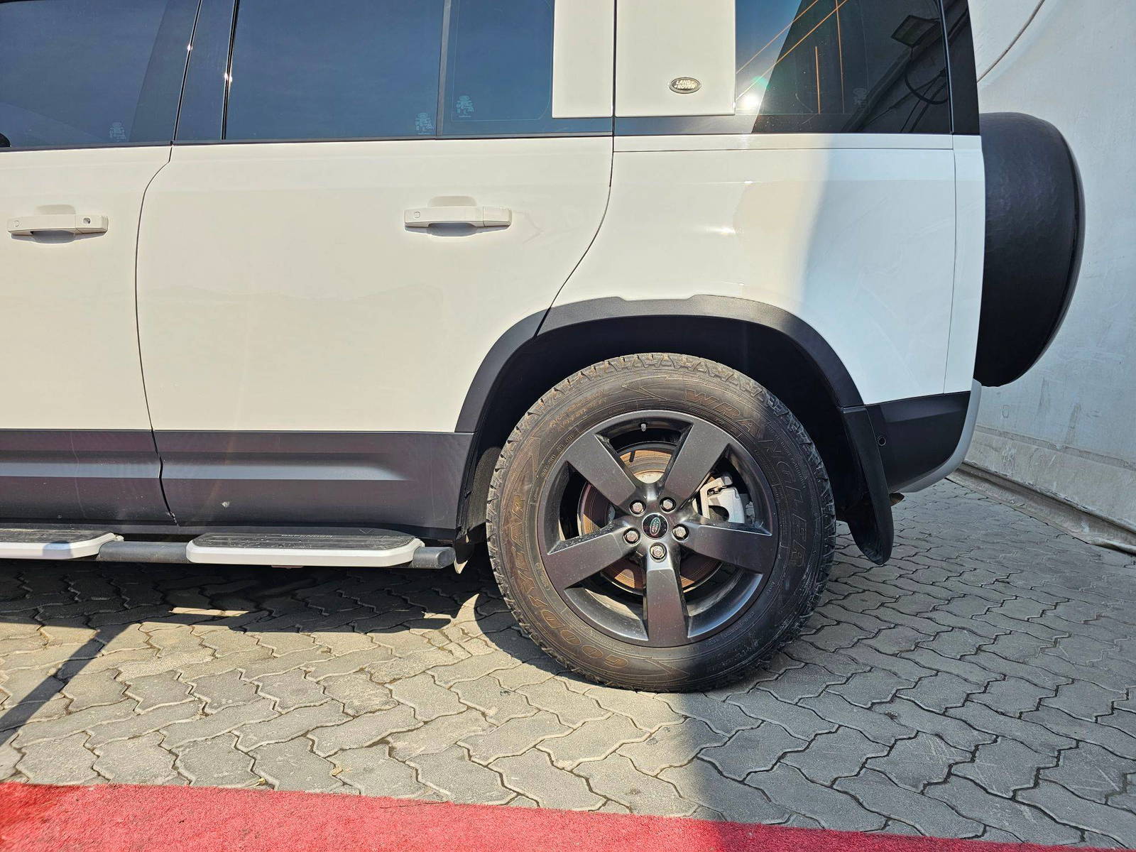 LAND ROVER DEFENDER HSE P400 2024 - Marhaba Auction Used Cars - Image 12