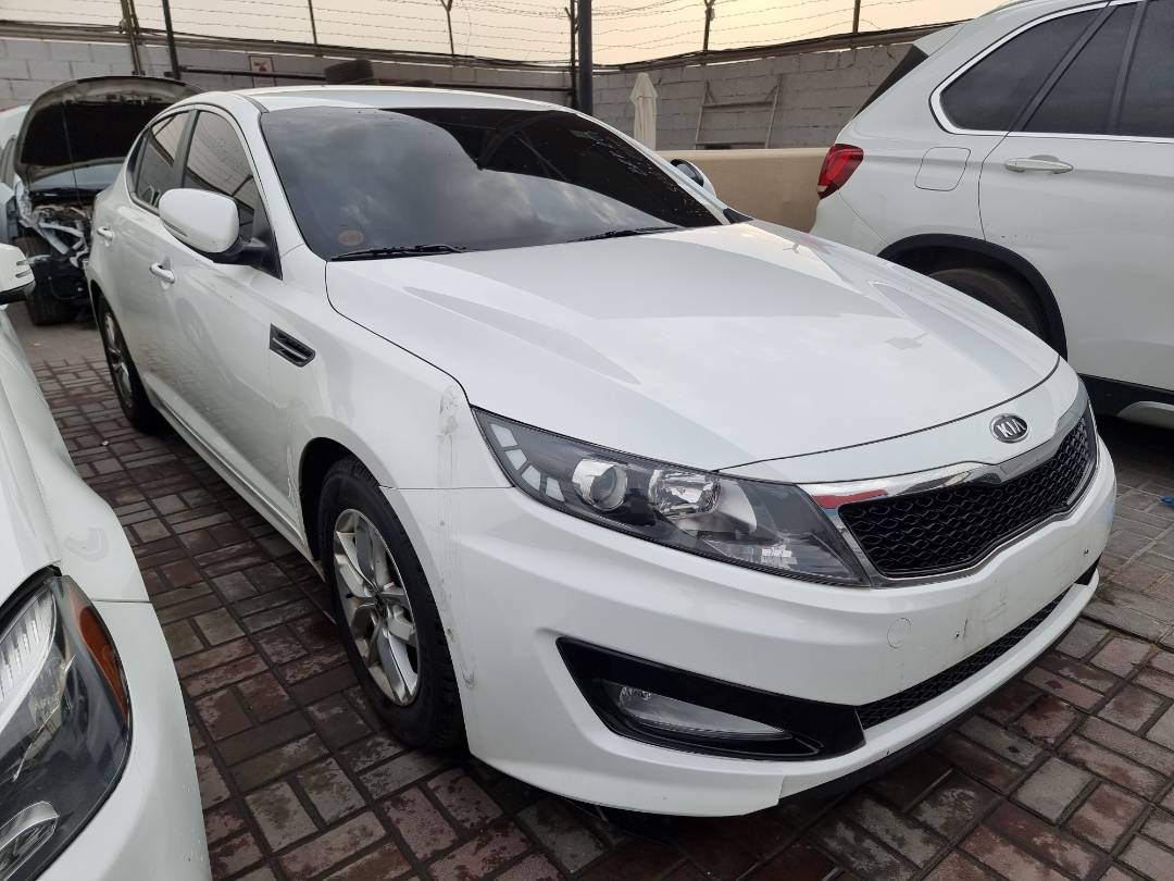 2012 KIA K5 — 203354 KM — Lot 224446 — Souq - Marhaba Auctions Used Cars - Image 3