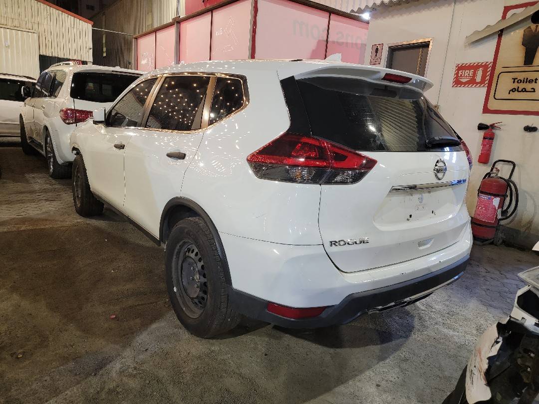 NISSAN ROGUE