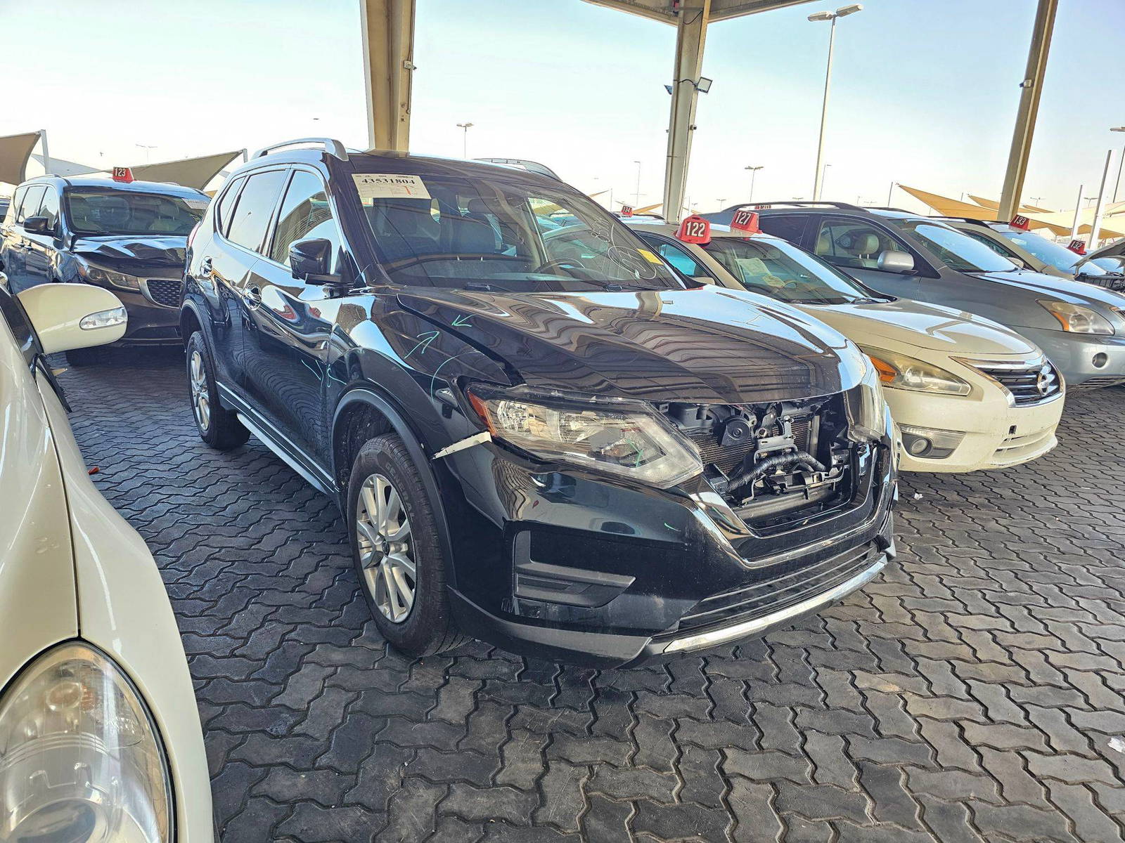 NISSAN ROGUE 2017 - Marhaba Auction Used Cars - Image 4