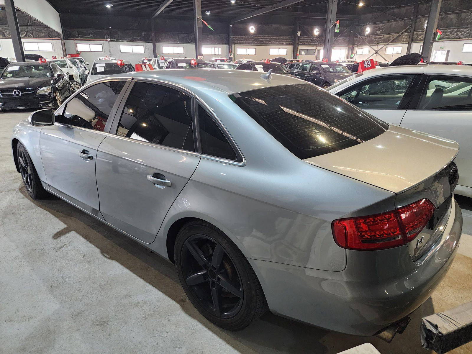 2011 AUDI A4 — 262603 KM — Lot 052448 — Al Quoz - Marhaba Auctions Used Cars - Image 6