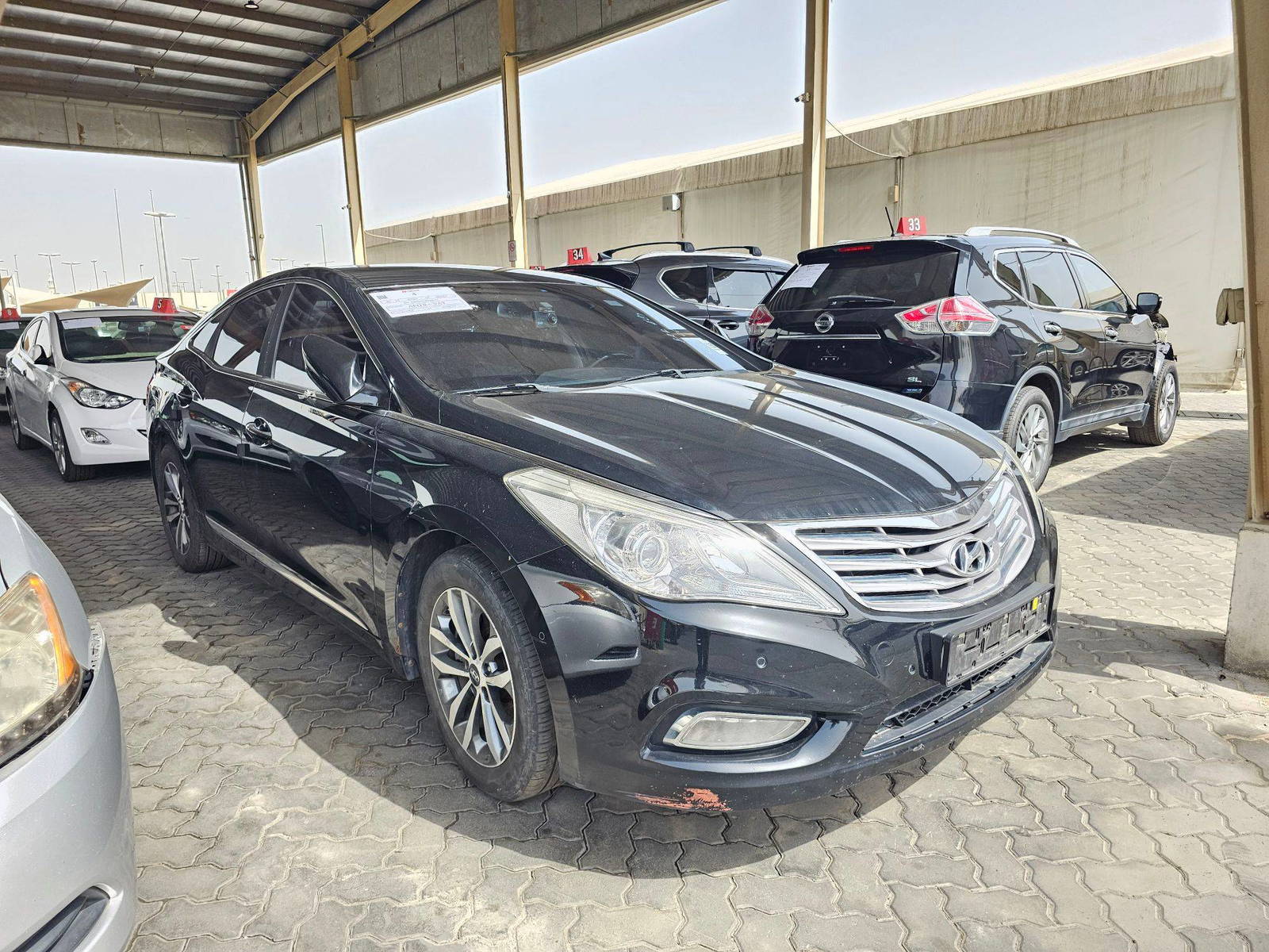 2011 HYUNDAI GRANDEUR — 204790 KM — Lot 028772 — Souq - Marhaba Auctions Used Cars - Image 3