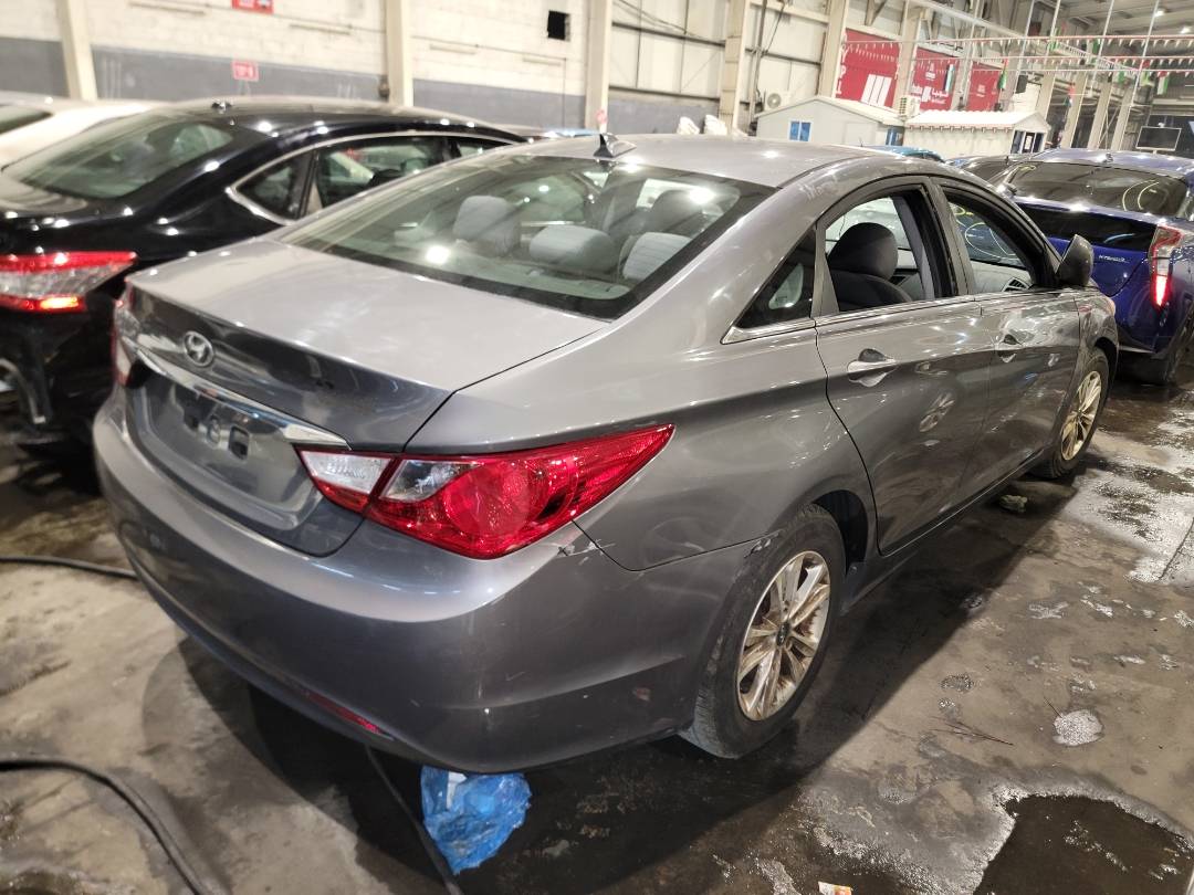 2013 HYUNDAI SONATA — Lot 66535853 - Marhaba Auctions Used Cars - Image 4