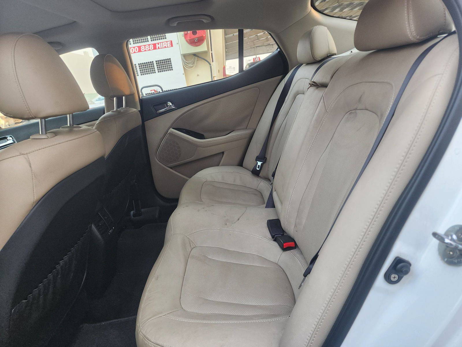2011 KIA OPTIMA — 130772 Miles — Lot 82635743 — Souq - Marhaba Auctions Used Cars - Image 6