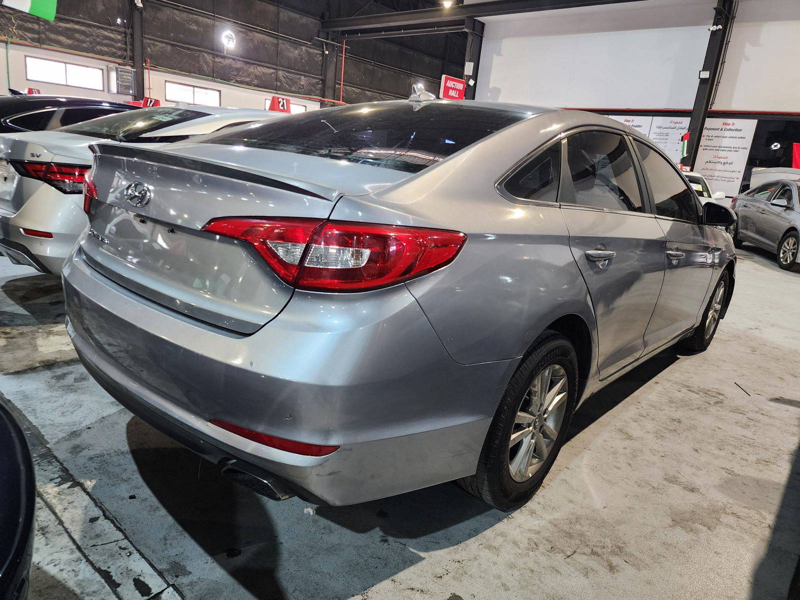 2015 HYUNDAI SONATA — 192690 Miles — Lot 215487 — Al Quoz - Marhaba Auctions Used Cars - Image 6