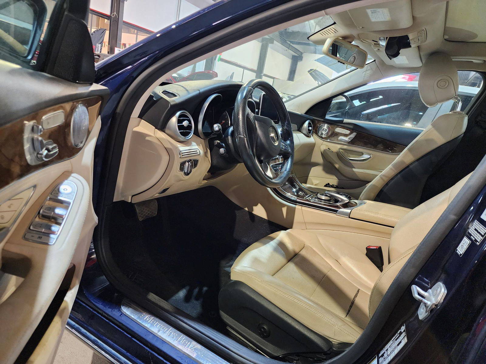 2015 MERCEDES BENZ C300 — 153435 Miles — Lot 29658 — Al Quoz - Marhaba Auctions Used Cars - Image 9