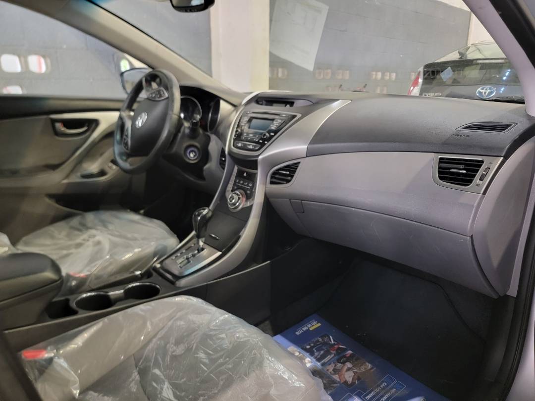 2013 HYUNDAI ELANTRA — 215434 Miles — Lot DU660304 — Main - Marhaba Auctions Used Cars - Image 7