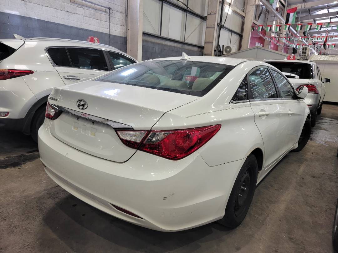 2011 HYUNDAI SONATA — 175230 Miles — Lot 4AC4BH165734 — Main - Marhaba Auctions Used Cars - Image 3