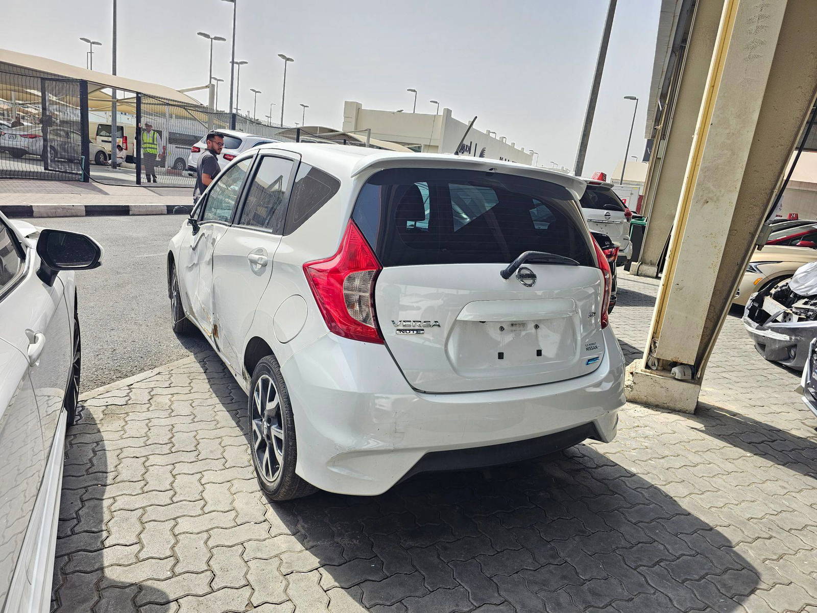2015 NISSAN VERSA — 169413 KM — Lot 399278 — Souq - Marhaba Auctions Used Cars - Image 3