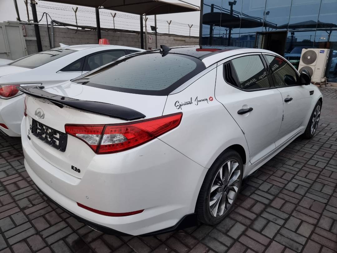 2011 KIA K5 — 127544 KM — Lot 029748 — Ind. 12 - Marhaba Auctions Used Cars - Image 4