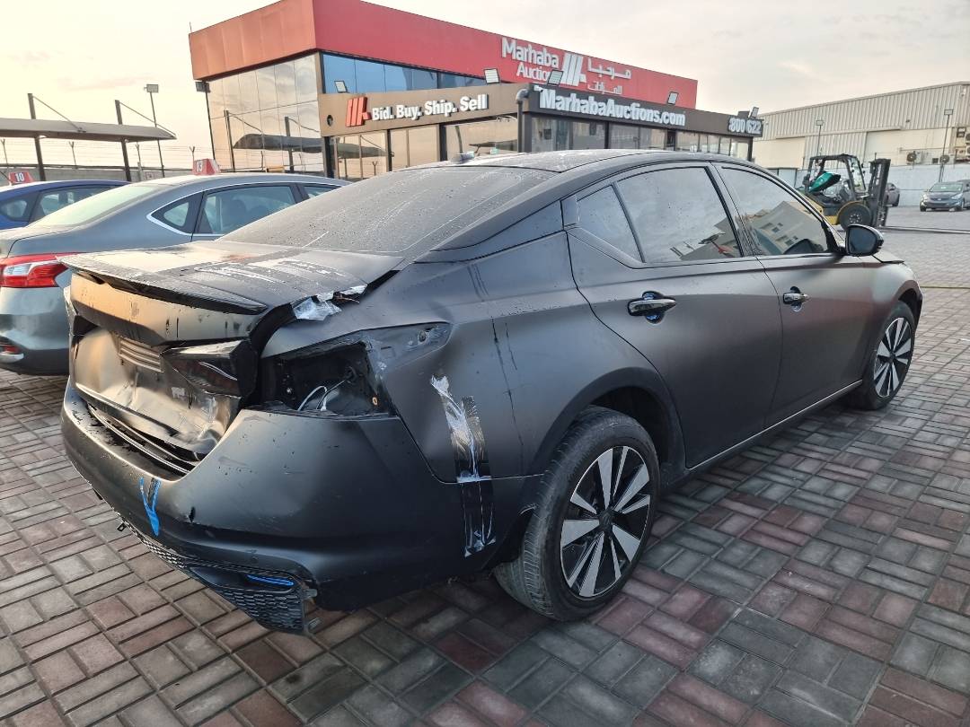 2019 NISSAN ALTIMA — 95650 Miles — Lot WXKC214068 — Souq - Marhaba Auctions Used Cars - Image 4