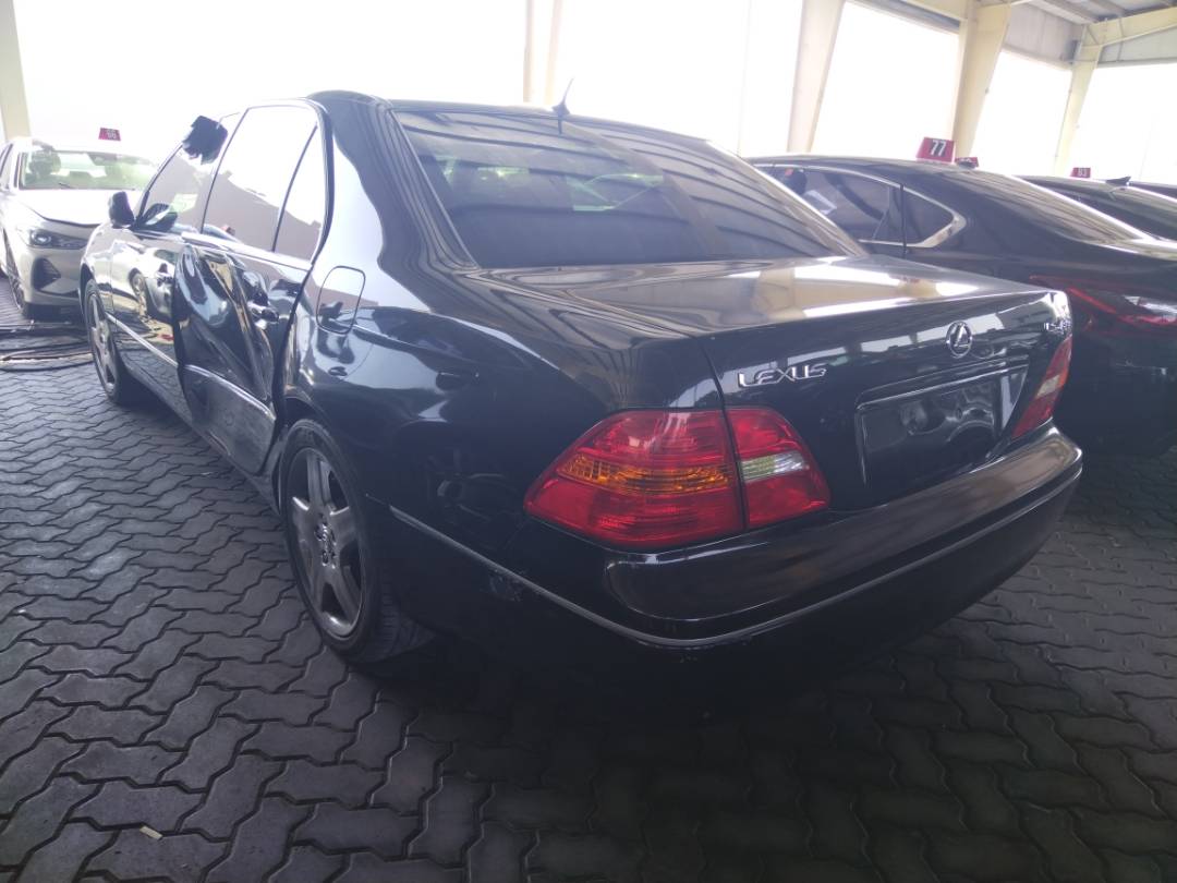 2001 LEXUS LS 430 — 234800 Miles — Lot 62840993 - Marhaba Auctions Used Cars - Image 6