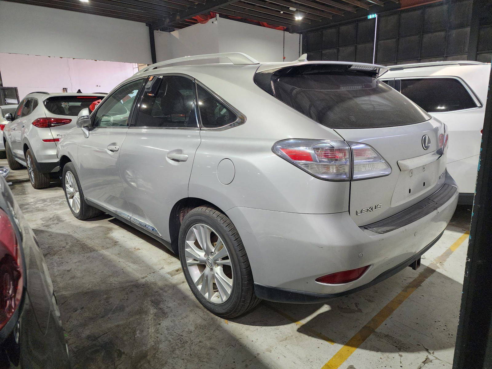 2010 LEXUS RX 450H — 203283 Miles — Lot A2003268 — Main - Marhaba Auctions Used Cars - Image 5