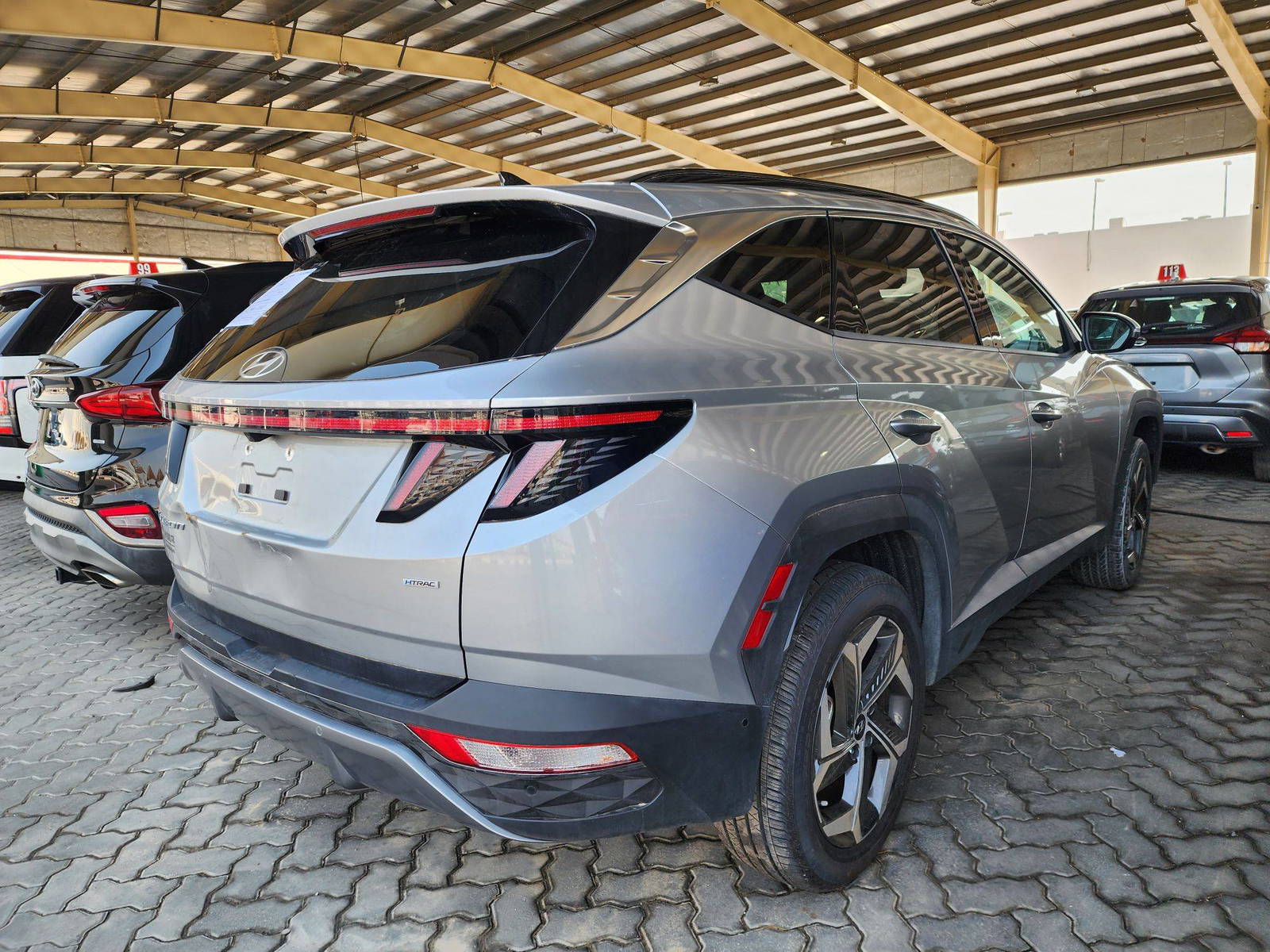 2022 HYUNDAI TUCSON — 34171 Miles — Lot 38324471 — Souq - Marhaba Auctions Used Cars - Image 3