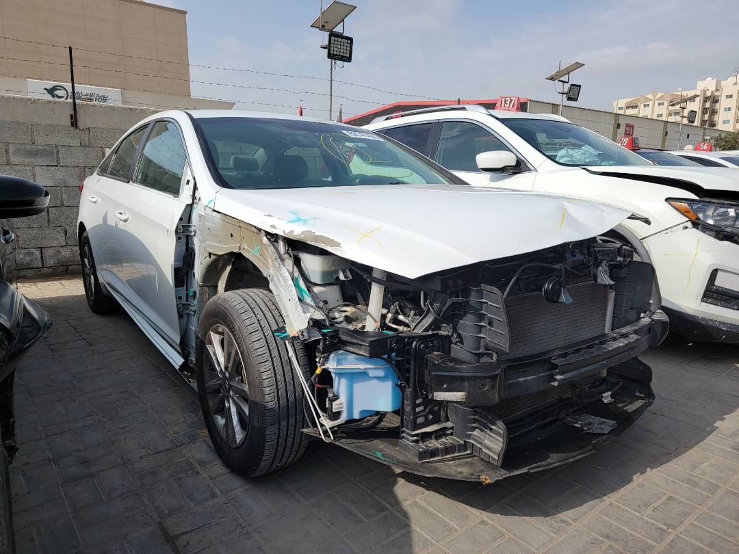 2017 HYUNDAI SONATA — 111652 Miles — Lot H510283 — Main - Marhaba Auctions Used Cars - Image 4