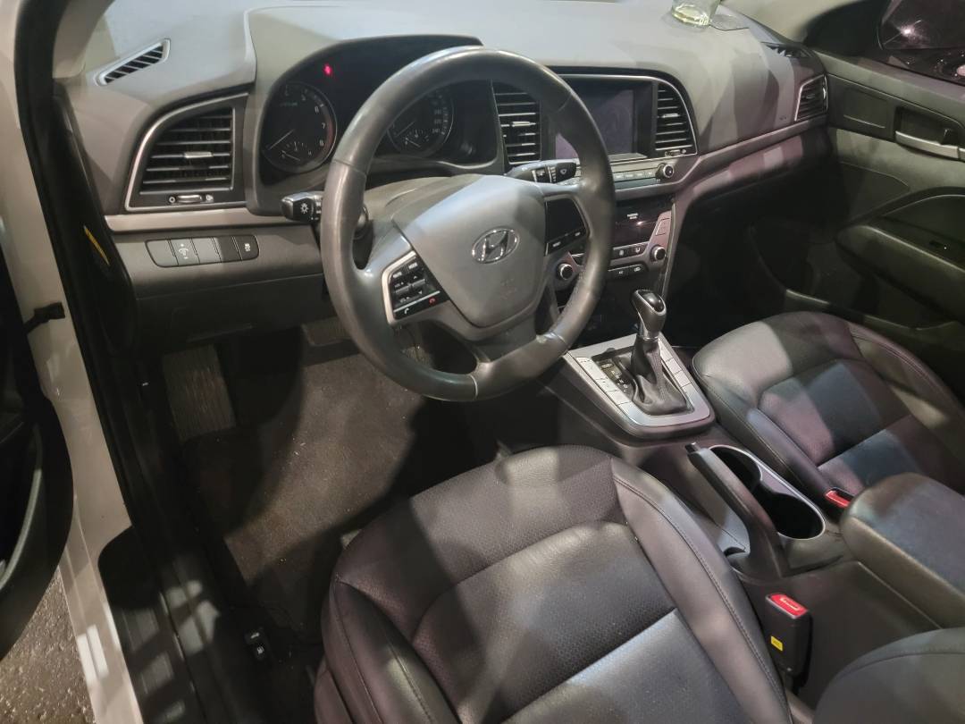2017 HYUNDAI AVANTE — 114893 KM — Lot HU260727 — Main - Marhaba Auctions Used Cars - Image 9