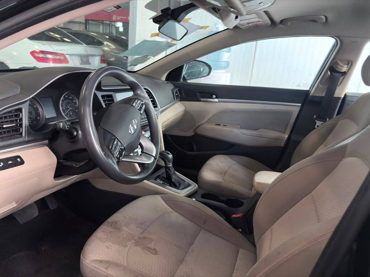 HYUNDAI ELANTRA 2019 - Marhaba Auction Used Cars - Image 8