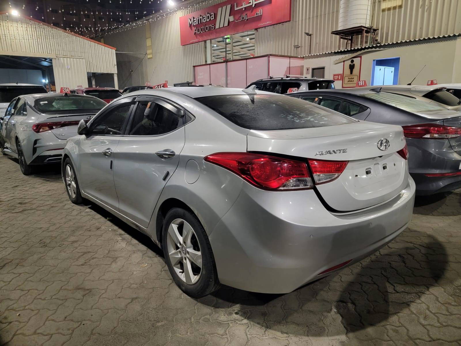 HYUNDAI AVANTE 2011 - Marhaba Auction Used Cars - Image 6