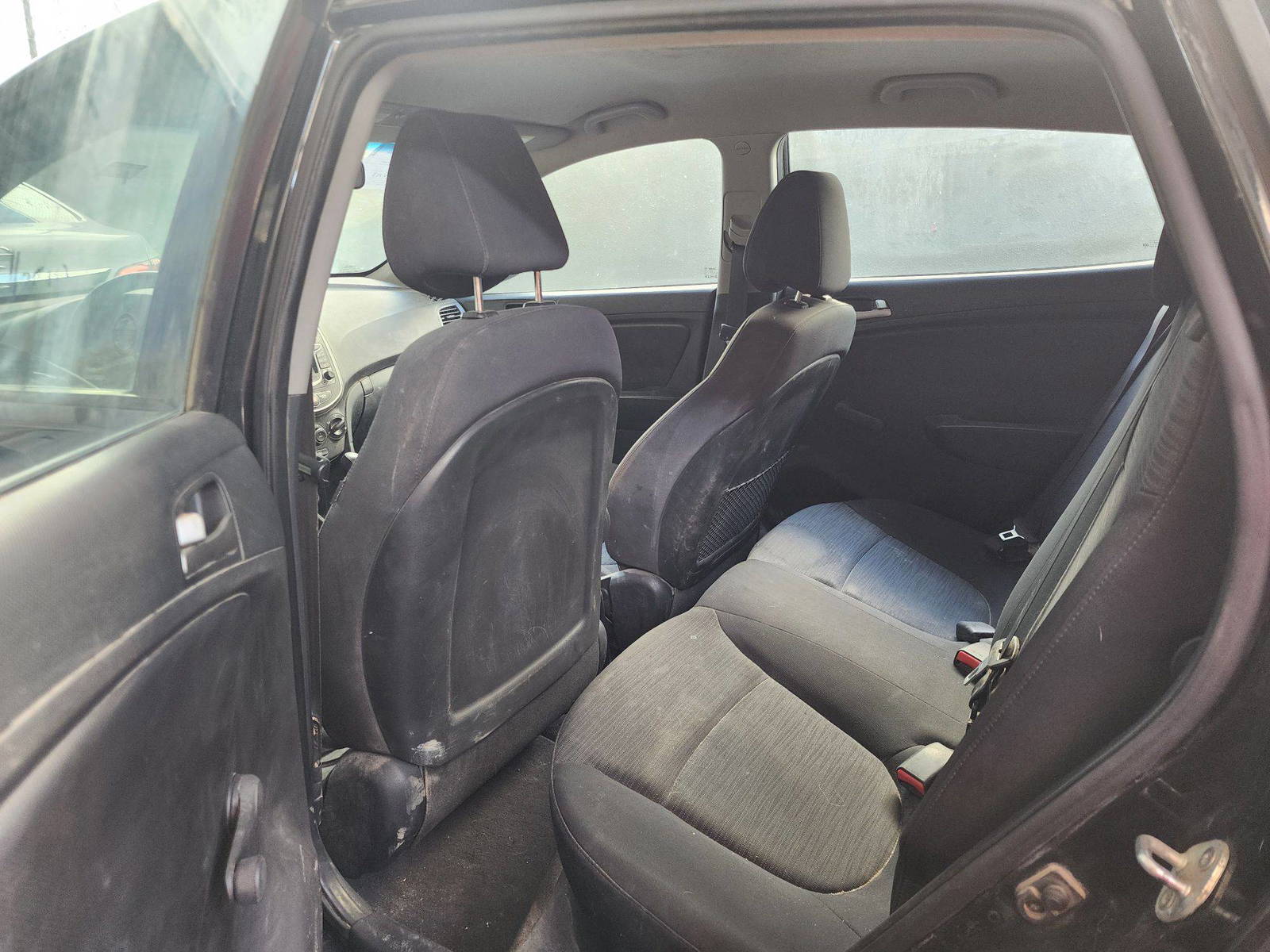 HYUNDAI ACCENT 2016 - Marhaba Auction Used Cars - Image 3