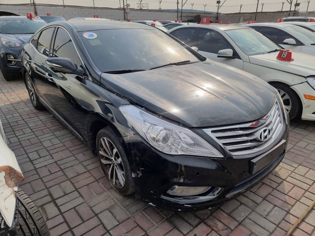 HYUNDAI GRANDEUR 2011 - Marhaba Auction Used Cars - Image 3