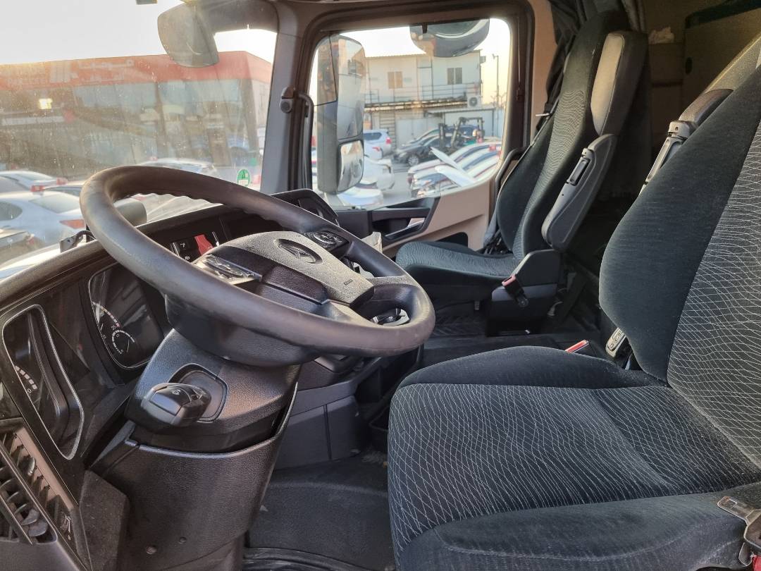 2018 MERCEDES BENZ ACTROS 1843 — 817082 KM — Lot 215487 — Ind. 12 - Marhaba Auctions Used Cars - Image 8