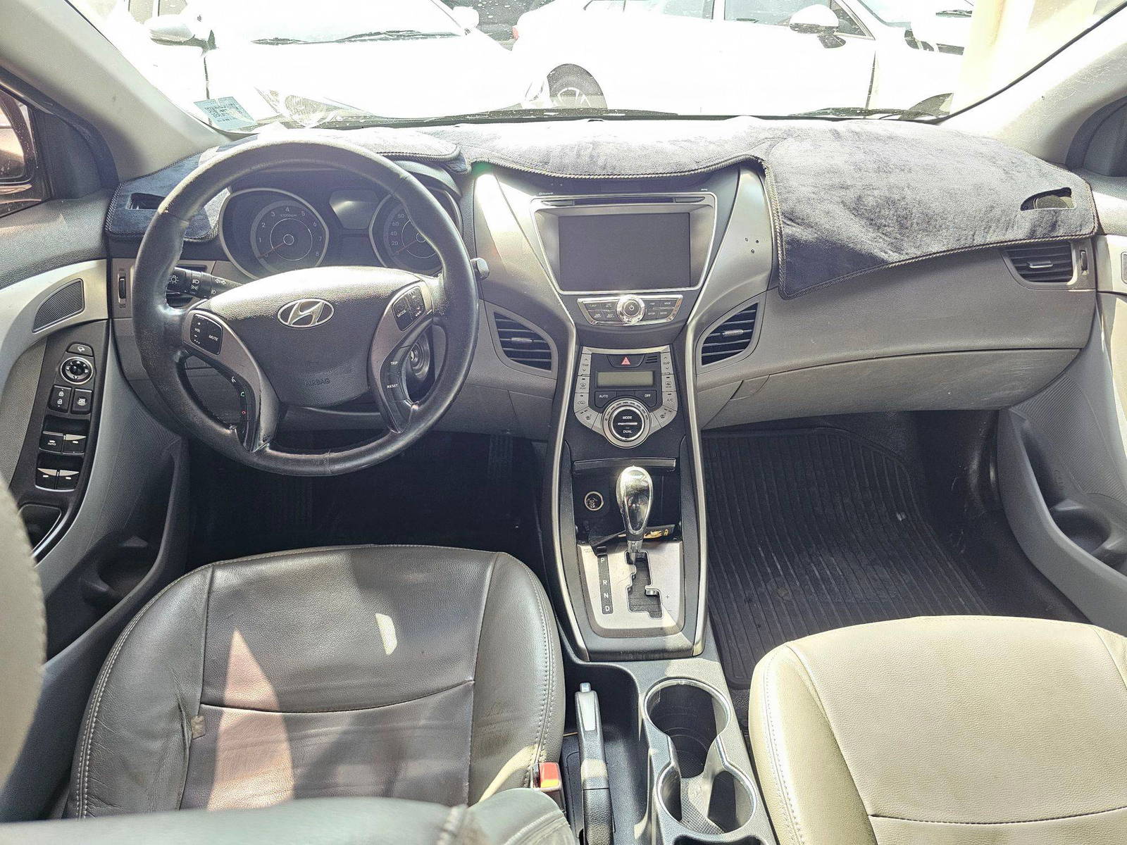 2013 HYUNDAI AVANTE — 170481 KM — Lot 682304 — Souq - Marhaba Auctions Used Cars - Image 7