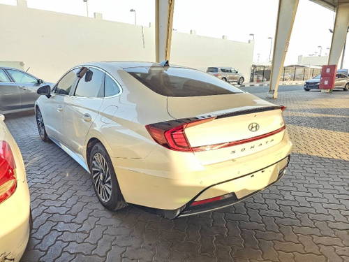 HYUNDAI SONATA