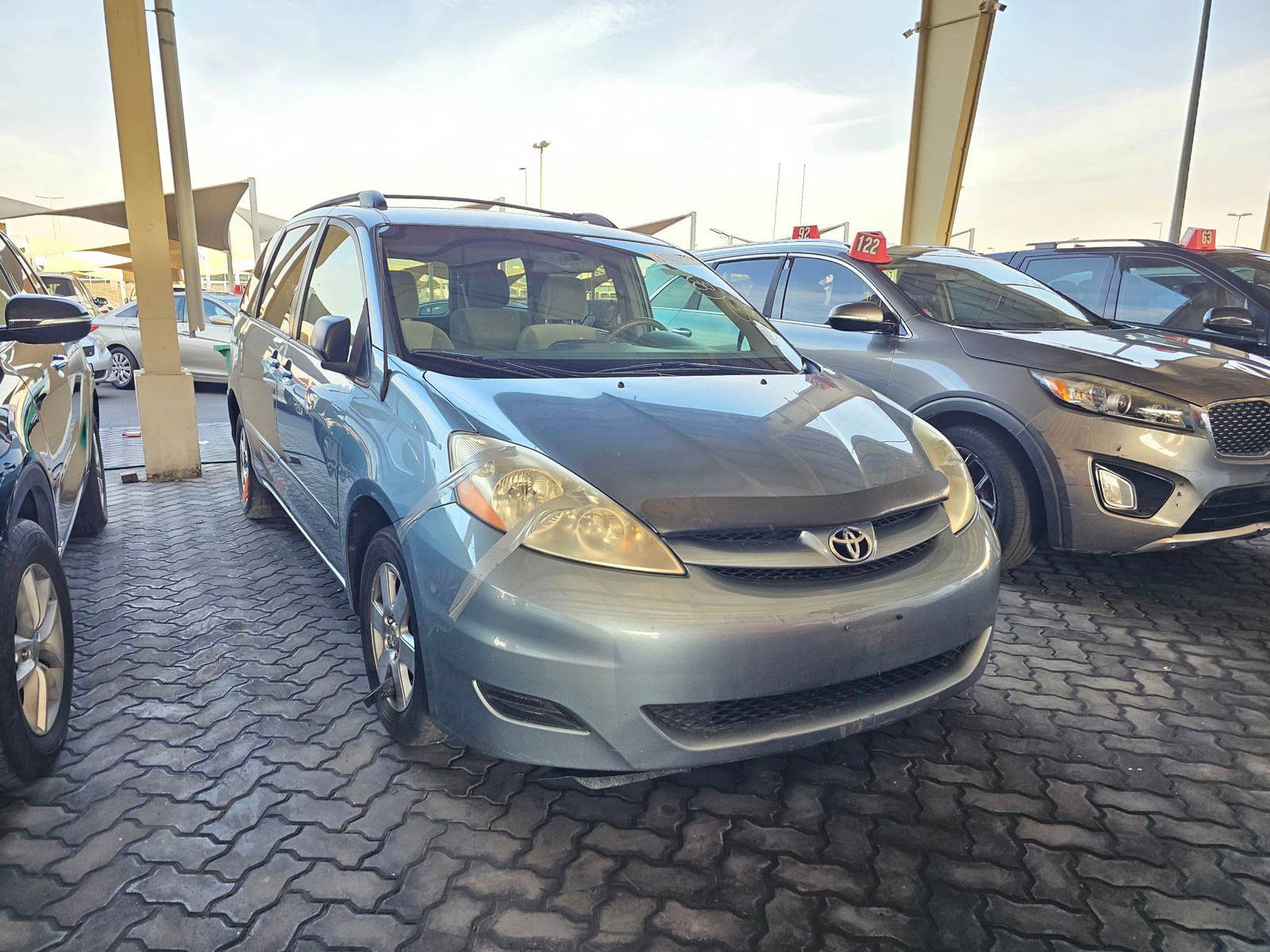 2010 TOYOTA SIENNA — 212063 Miles — Lot S312739 — Souq - Marhaba Auctions Used Cars - Image 5