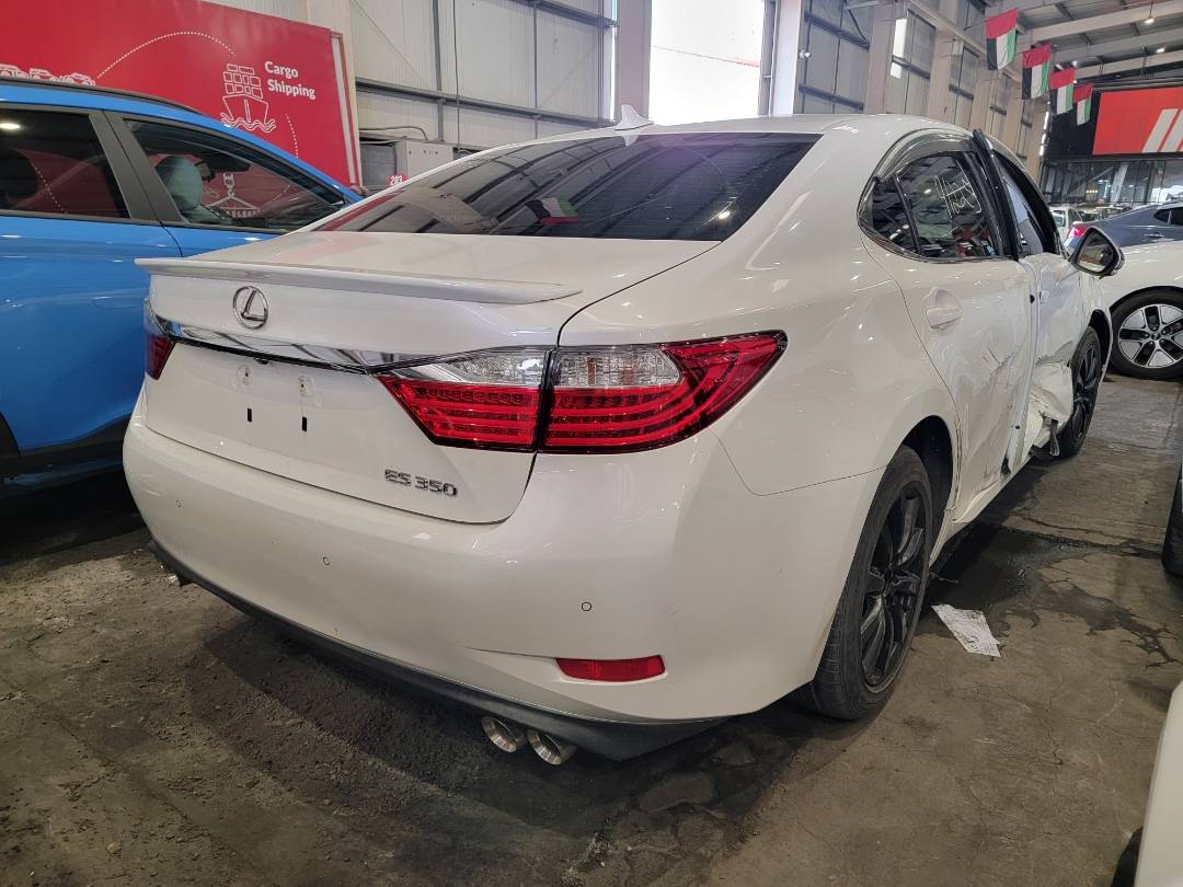 2013 LEXUS ES 350 — 106708 Miles — Lot 2020623 — Main - Marhaba Auctions Used Cars - Image 6