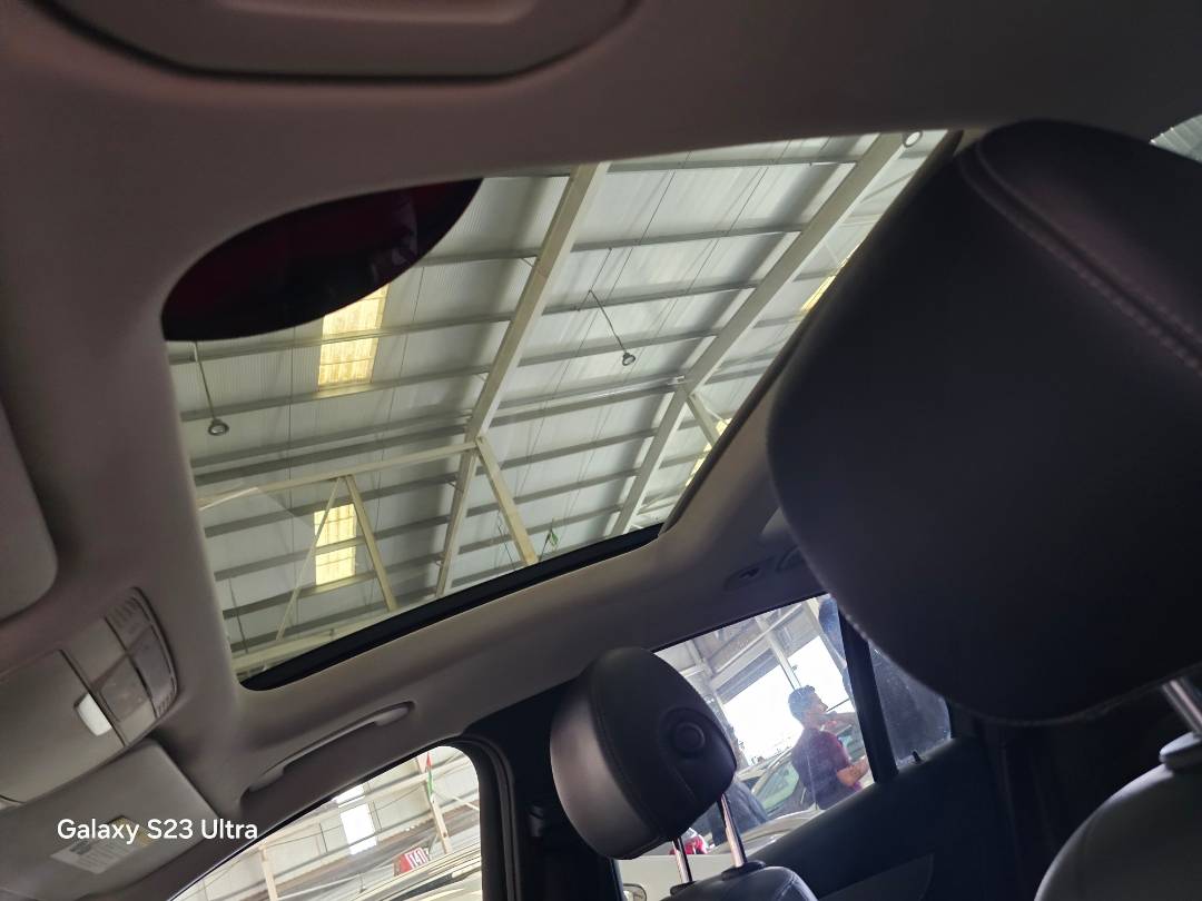 2019 MERCEDES BENZ GLC-300 — 85241 Miles — Lot K1000372 — Main - Marhaba Auctions Used Cars - Image 7