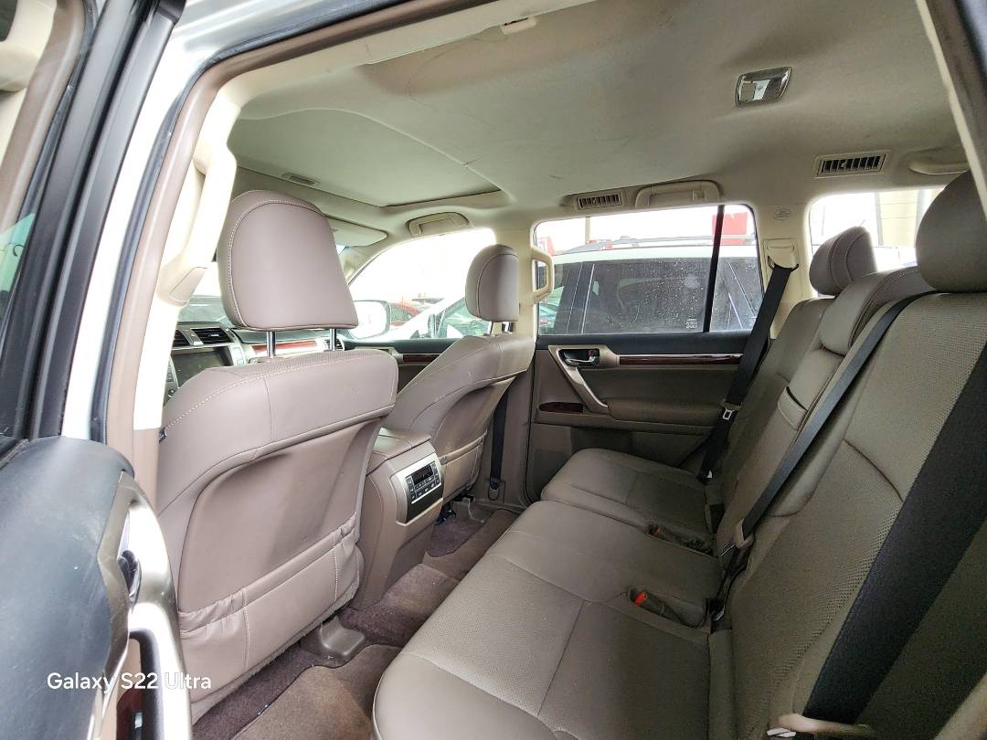 2019 LEXUS GX 460 — 109668 Miles — Lot 38859005 — Souq - Marhaba Auctions Used Cars - Image 5