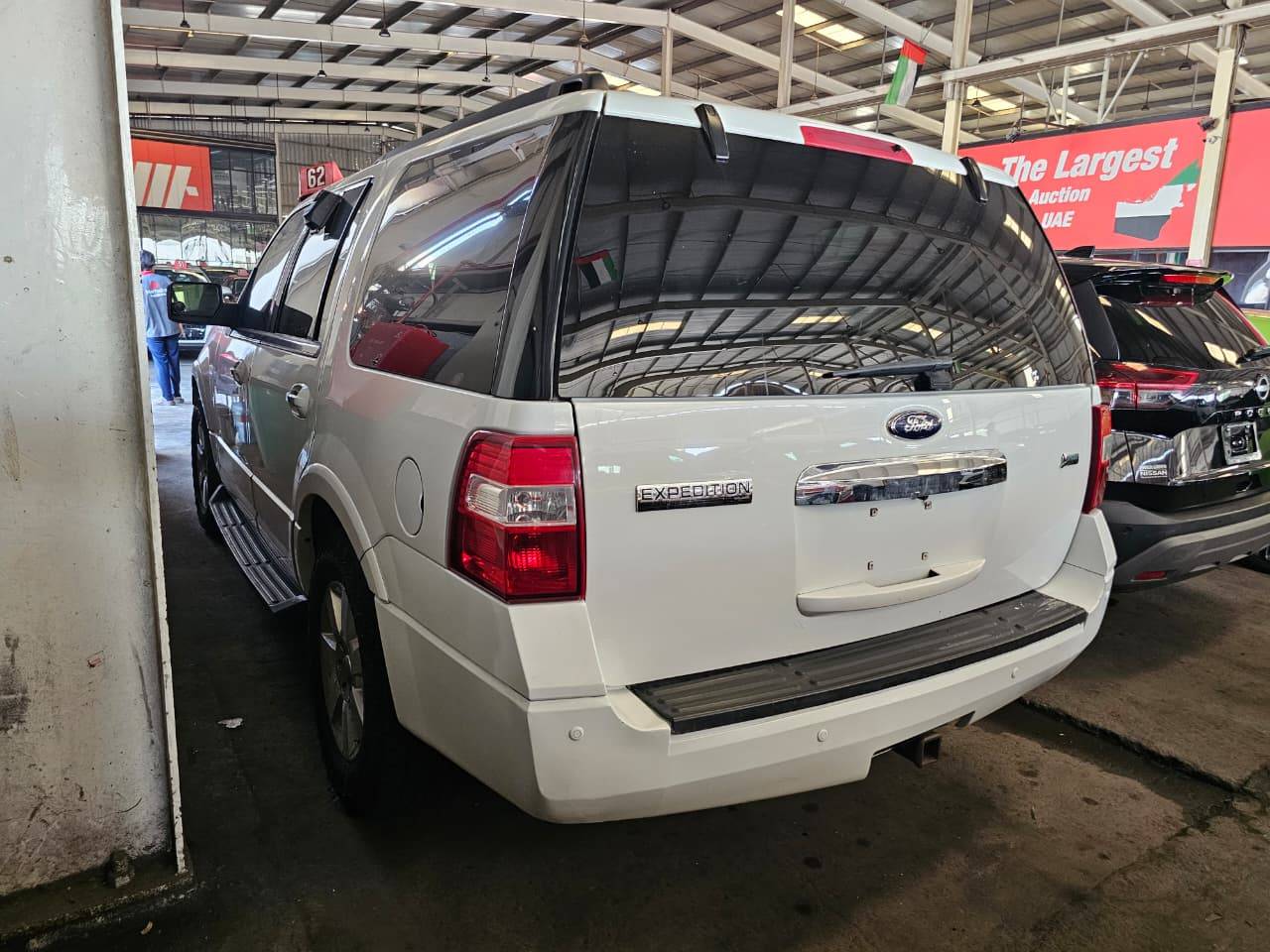 2010 FORD EXPEDITION — 219583 KM — Lot AEA81273 — Main - Marhaba Auctions Used Cars - Image 5