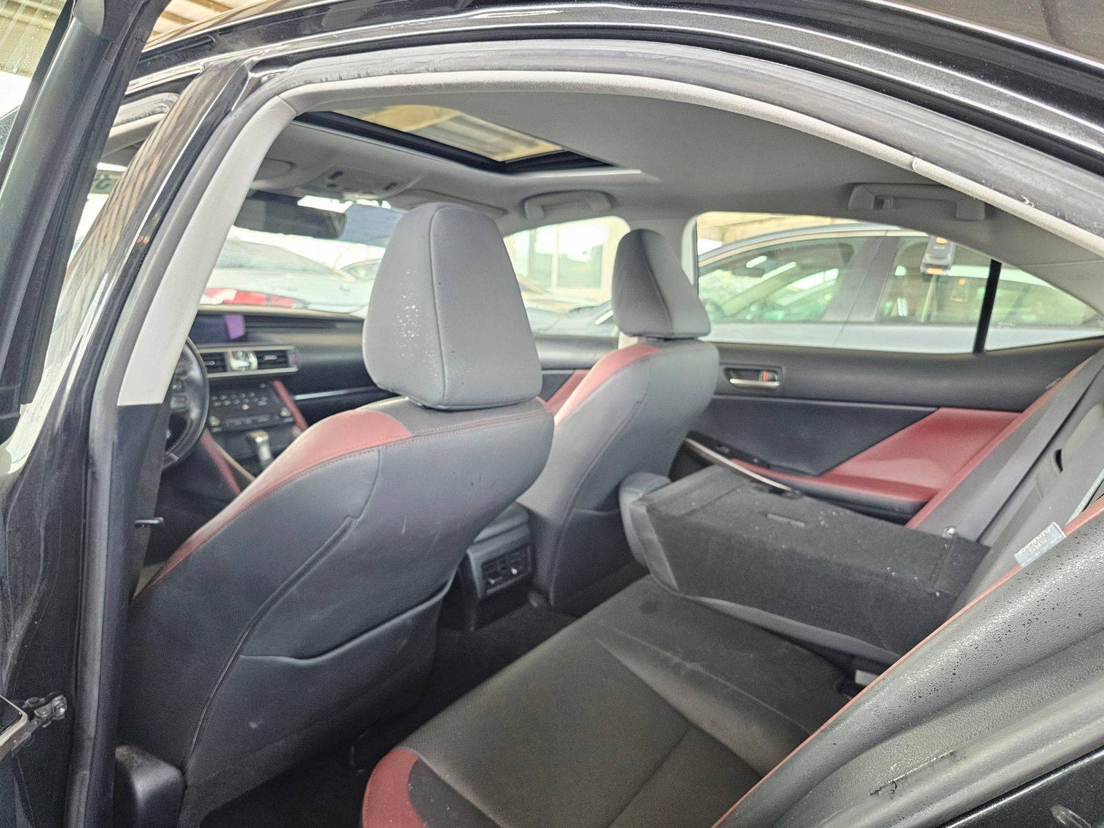 2018 LEXUS IS 300 — 118303 Miles — Lot 2XJ5069255 — Souq - Marhaba Auctions Used Cars - Image 6