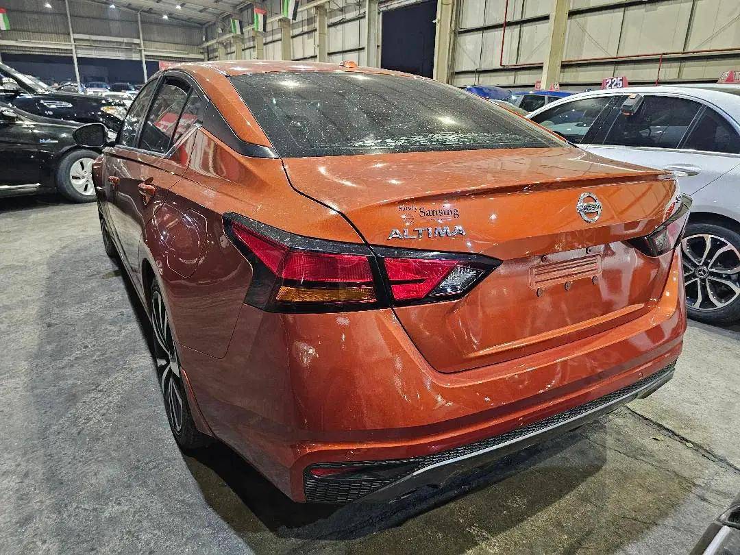 NISSAN ALTIMA 2021 view 2