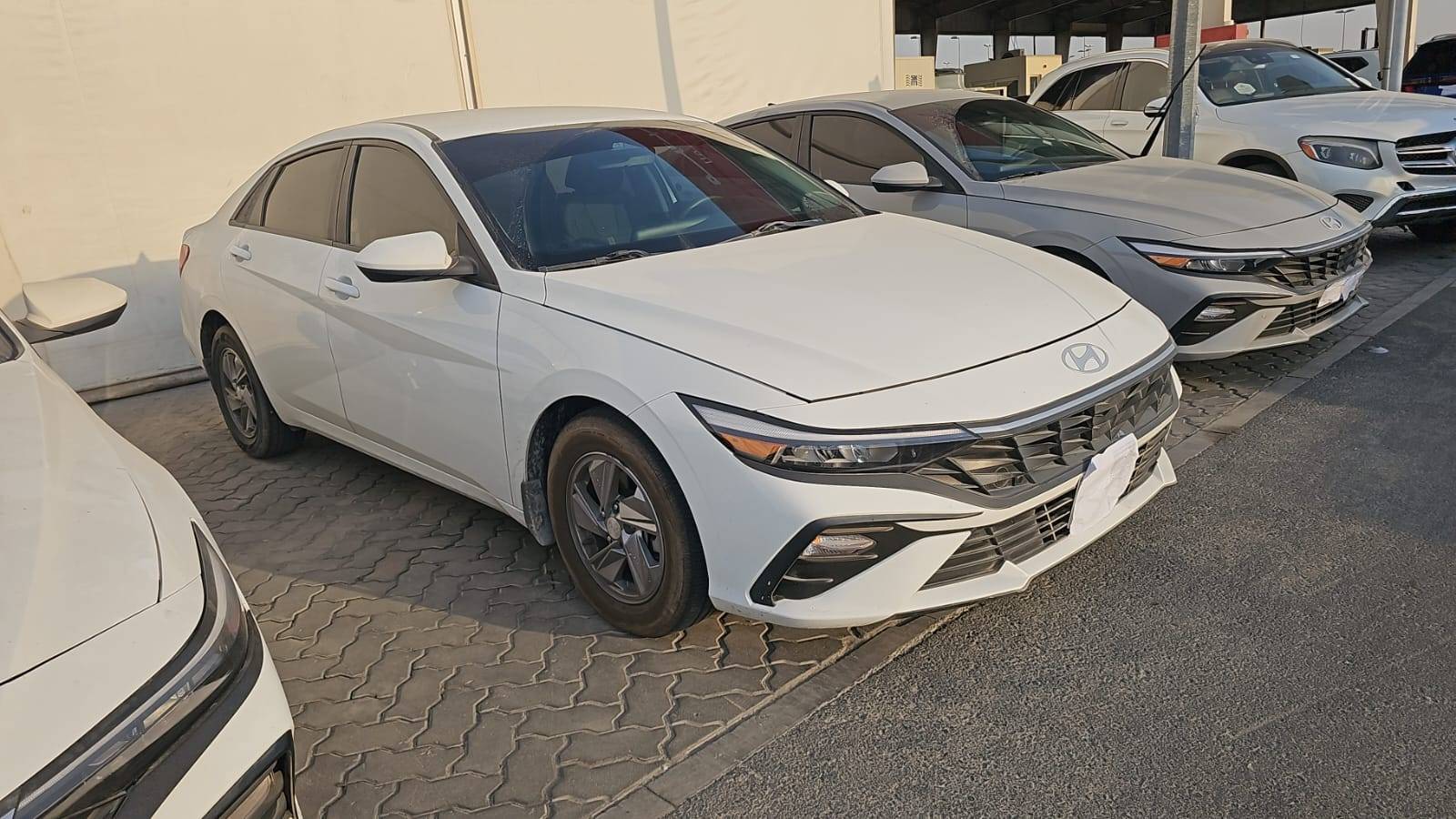 2025 HYUNDAI ELANTRA — 28401 KM — Lot 1SU860349 — Souq - Marhaba Auctions Used Cars - Image 13