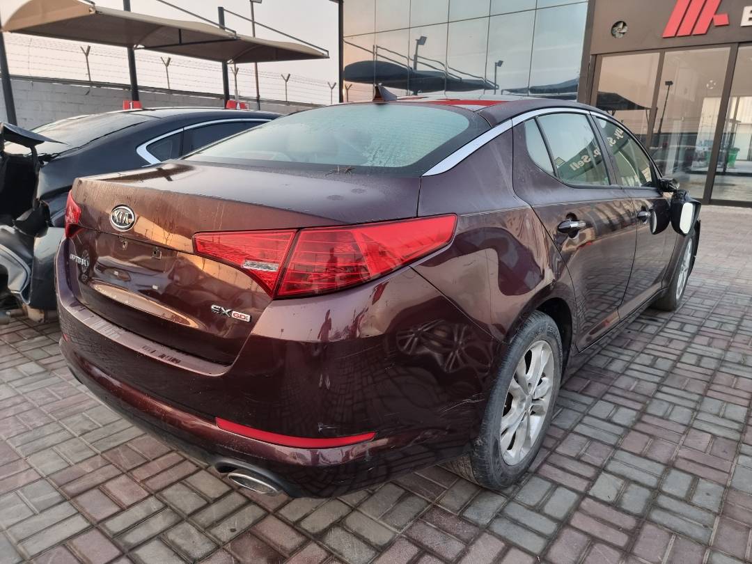 2012 KIA OPTIMA — 176240 Miles — Lot 125487 — Souq - Marhaba Auctions Used Cars - Image 4