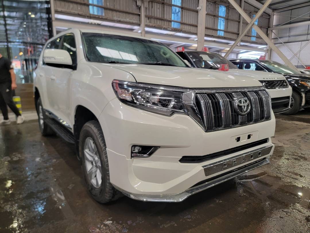 2023 TOYOTA LAND CRUISER PRADO — 22670 KM — Lot PK231362 — Main - Marhaba Auctions Used Cars - Image 5